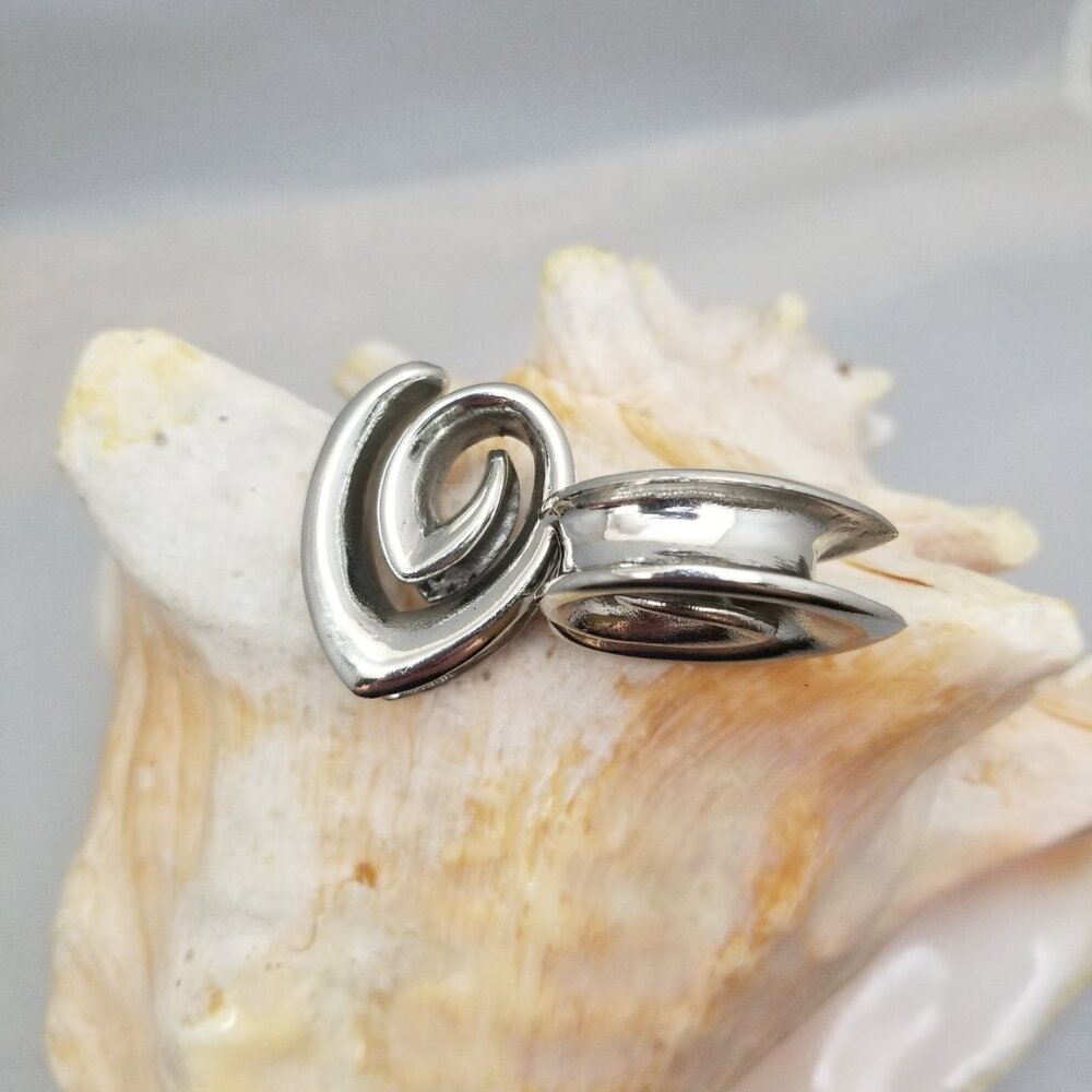 Pair Ear Saddles White Brass teardrop 22 mm 7/8 spiral gauges Platform Plug NWT